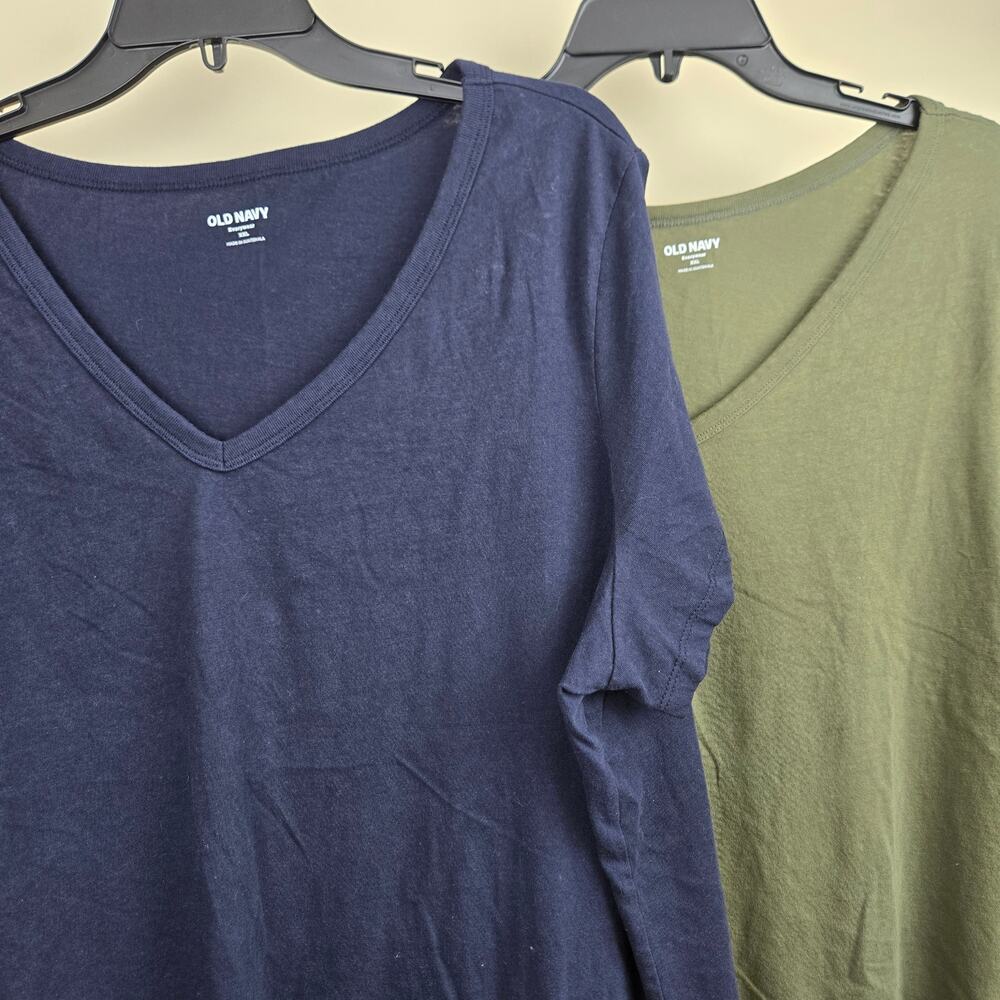 Old Navy XXL Everydaywear V-neck Short Sleeve Shirt Top Bundle of 2 - Picture 3 of 5